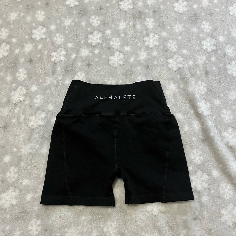 Alphalete revival shorts in black!